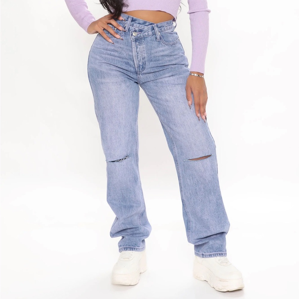 CROSSOVER BOYFRIEND JEANS